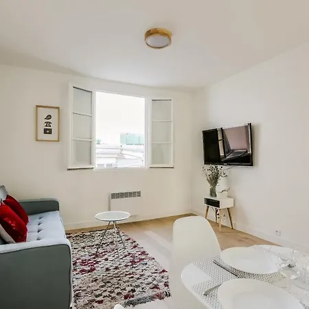 Notre-Dame De Paris Flat By Guestready * Parijs