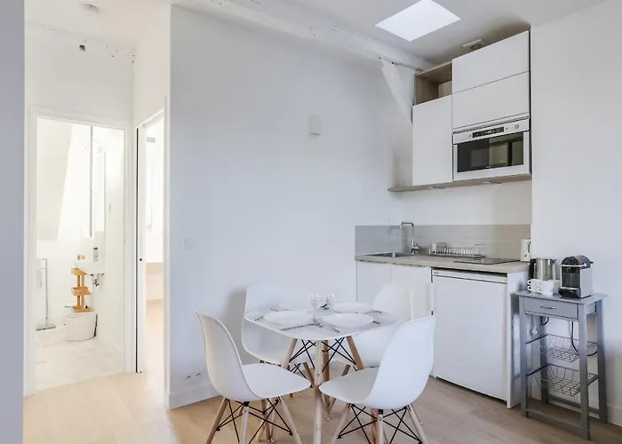 Appartement Notre-Dame De Paris Flat By Guestready